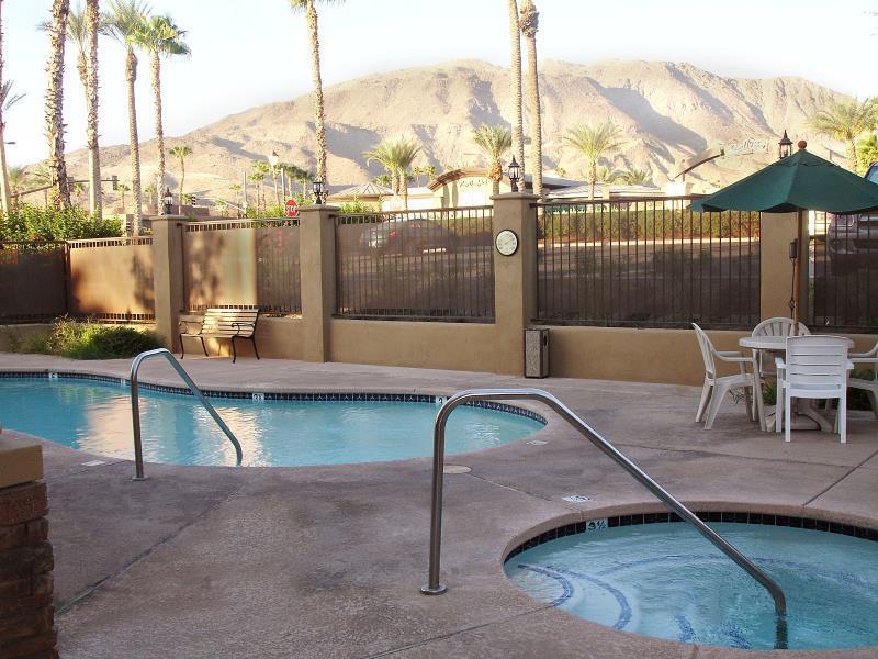 Holiday Inn Express & Suites Rancho Mirage - Palm Spgs Area By Ihg Экстерьер фото